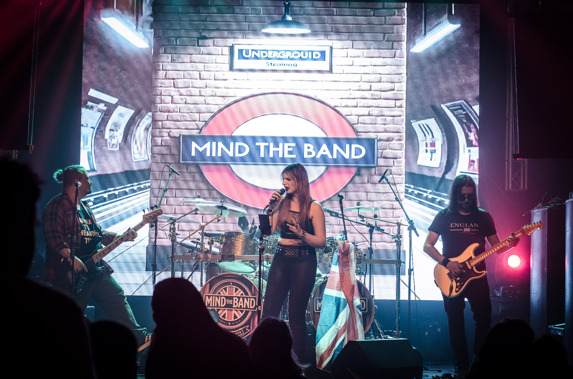 Mind The Band tocando ao vivo